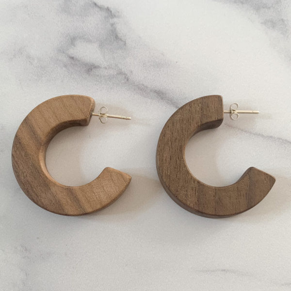 Vannucchi Jewellery, Claire walnut wood, thick hoop earrings